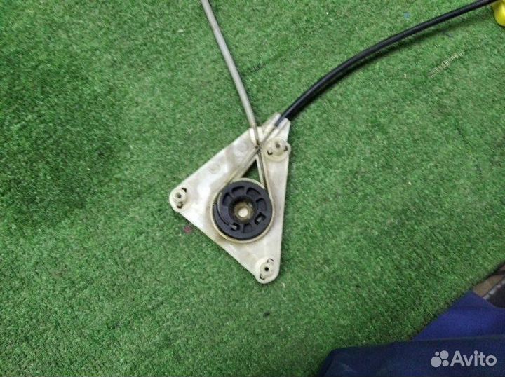 Стеклоподъемник задний левый Volkswagen Polo 5