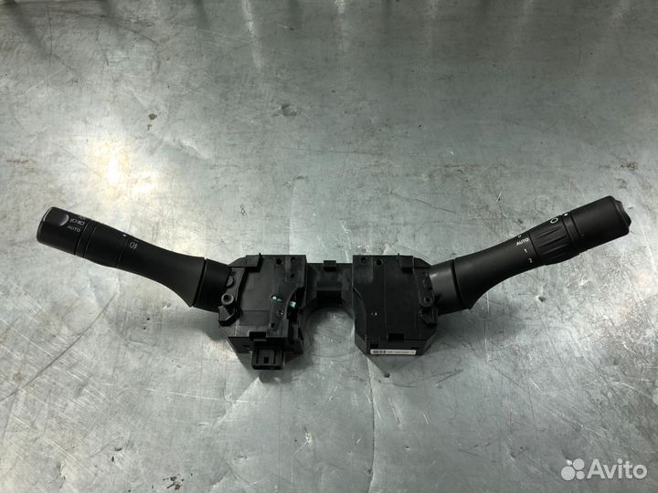 Подрулевой переключатель Renault Fluence Megane3