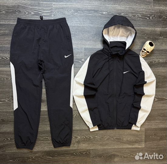 Спортивный костюм Nike