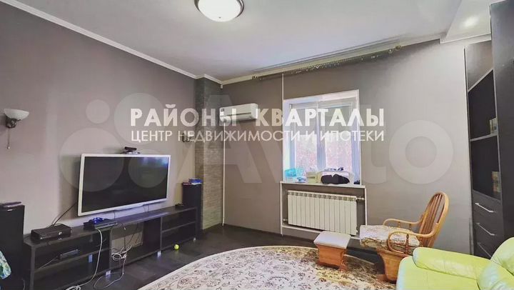 Дом 293 м² на участке 16,1 сот.