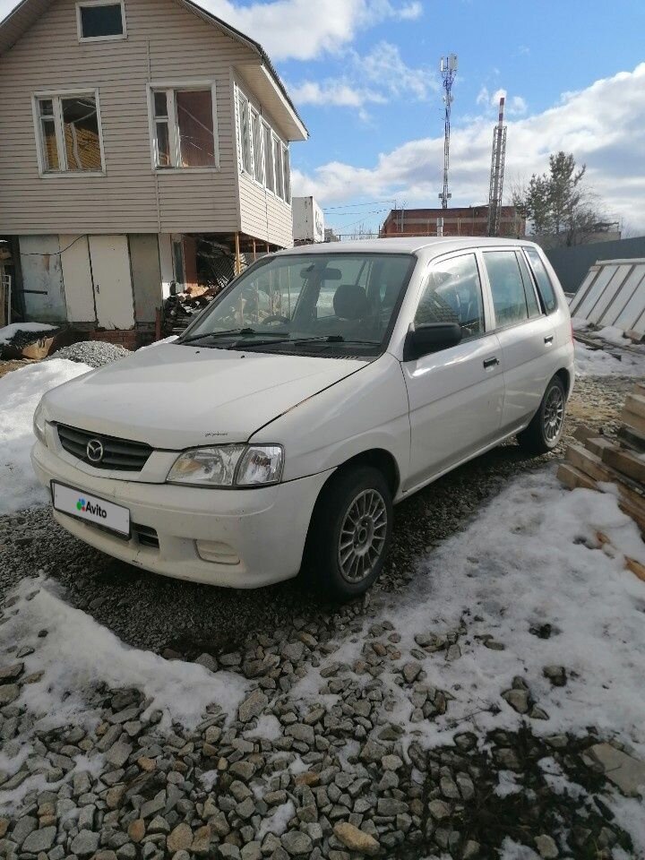 Mazda Demio: фото владельца