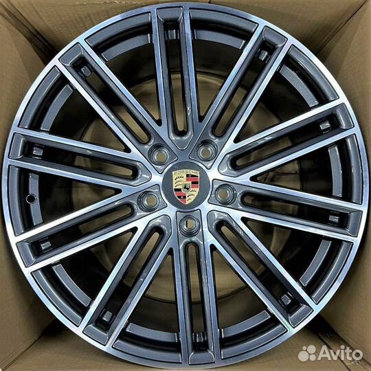 Диски на Porsche Panamera Порше Панамера R20