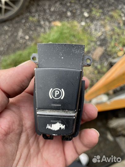 Кнопка ручника для BMW X3 F25