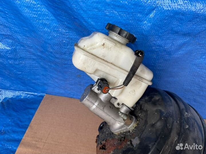 Главный тормозной цилиндр Cadillac Cts coupe LLT