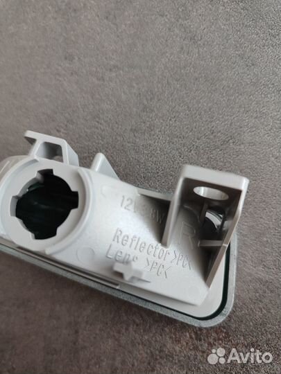 164-77881 Подсветка подножки toyota LC200 lexus LX