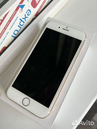 Телефон iPhone 6s