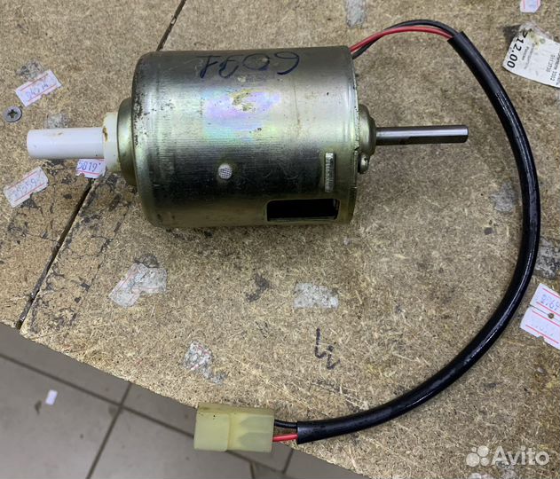 Электродвигатель мотор отопителя газ азлк таврия