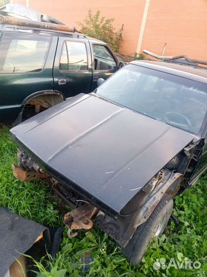 Капот Chevrolet Blazer S10 4.3