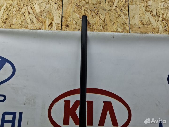 Молдинг крыши левый Kia Picanto 2 TA coupe