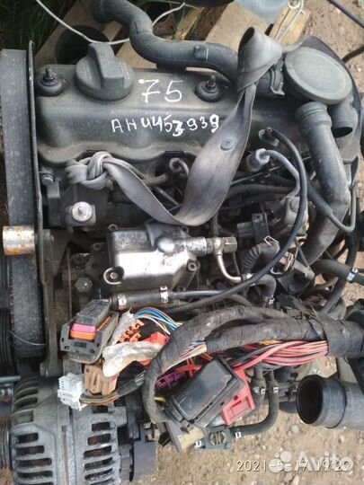 Двигатель D4EA HR16