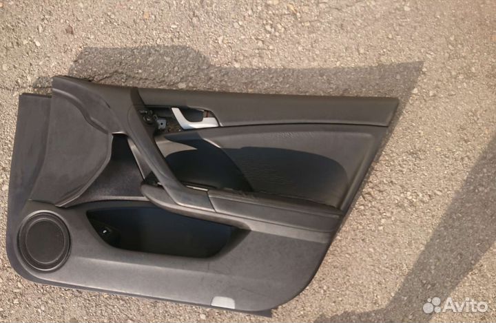 Обшивка карта двери Хонда Аккорд