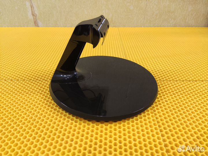 Подставка Samsung LV32F390F