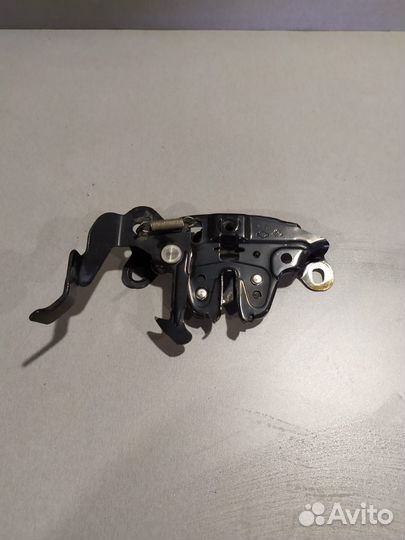 Замок капота Nissan Qashqai 2008г