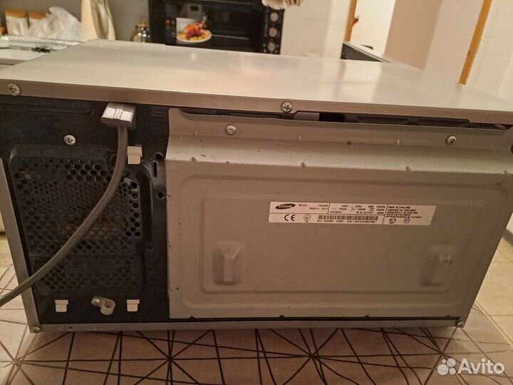 Микроволновая печь Samsung с грилем