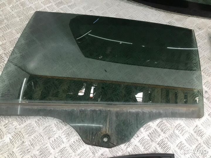 Комплект задних стекол BMW 7 E65/E66/E67 рест. E66