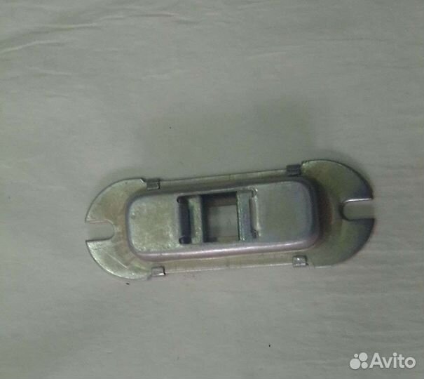 Фиксатор передней двери УАЗ 452