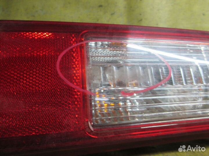 Стоп Nissan Cube Z12