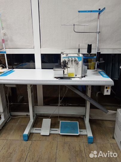 Оверлог 4хниточный