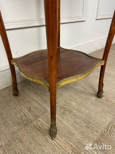 Антикварный чайный столик