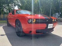 Dodge Challenger 3.6 AT, 2017, 98 000 км, с пробегом, цена 2 900 000 руб.