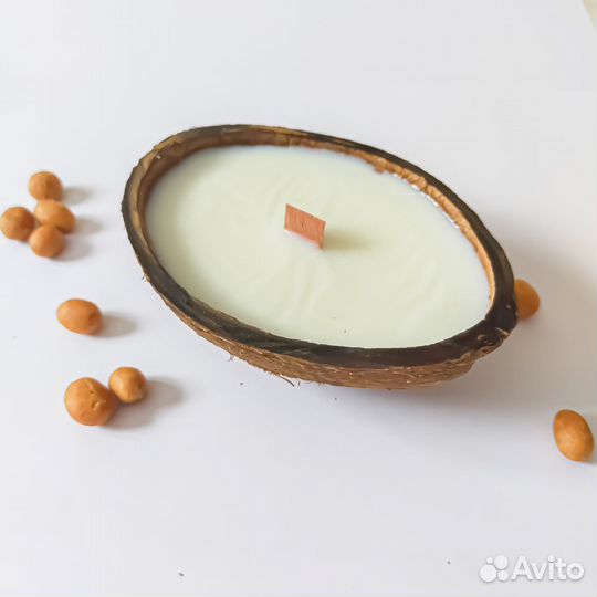 Свеча в кокосе