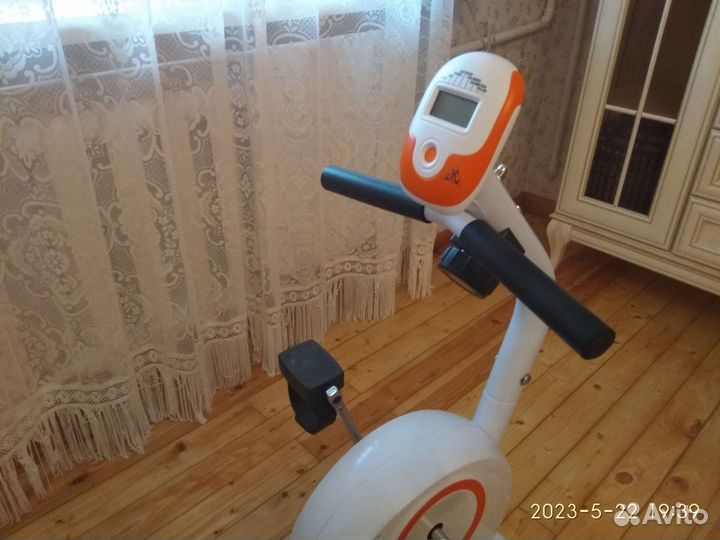 Горизонтальный велотренажер DFC B5030 mars