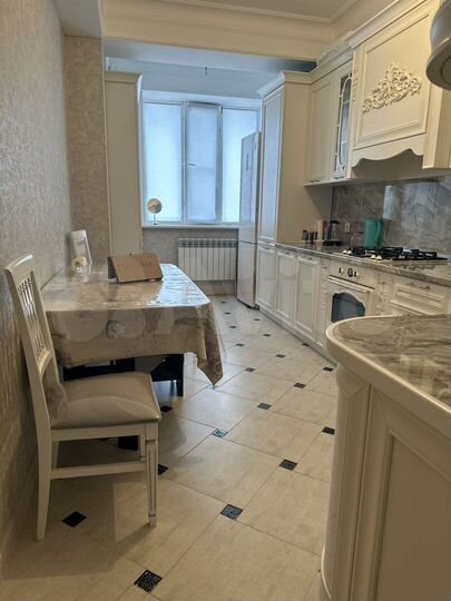 2-к. квартира, 70 м², 8/10 эт.