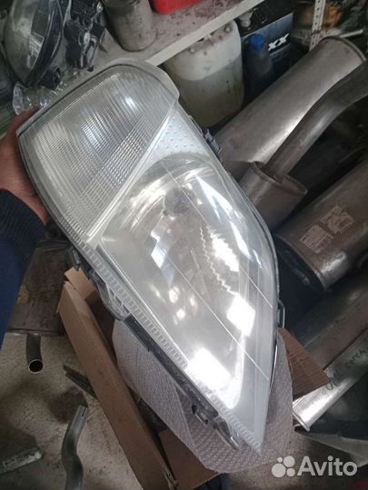 Фары на Renault Logan 1