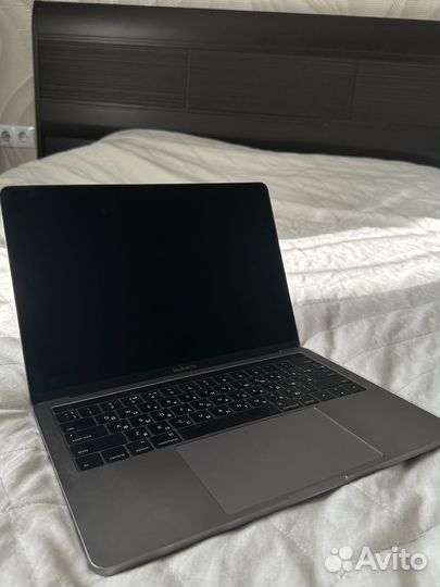 Macbook pro 13 touch bar
