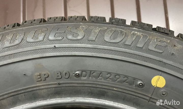 Bridgestone Blizzak VRX 185/60 R14 82