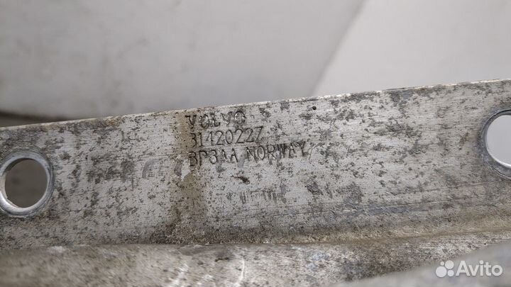 Усилитель бампера передний Volvo XC60
