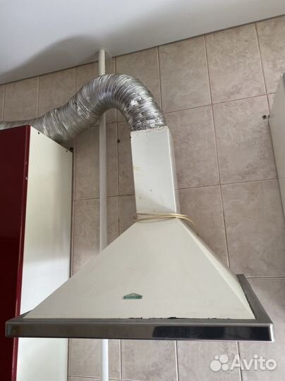 Кухонная вытяжка