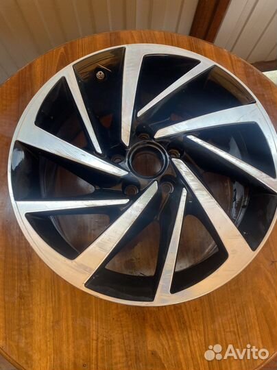 Диск Volkswagen Tiguan r 17