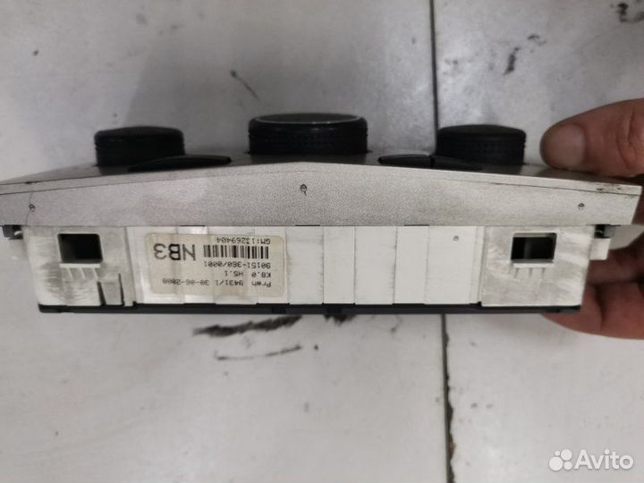 Блок управления климат-контролем Opel Astra