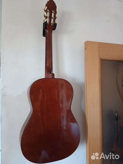 Классическая гитара 7/8