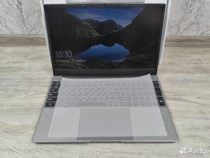 Шустрый ноутбук intel 4 ядра/16Gb/SSD 256/ FullHD