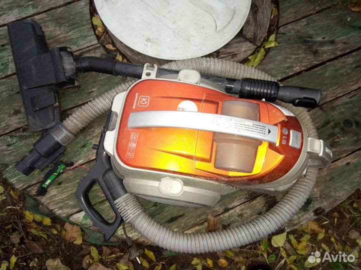 Пылесос на запчасти