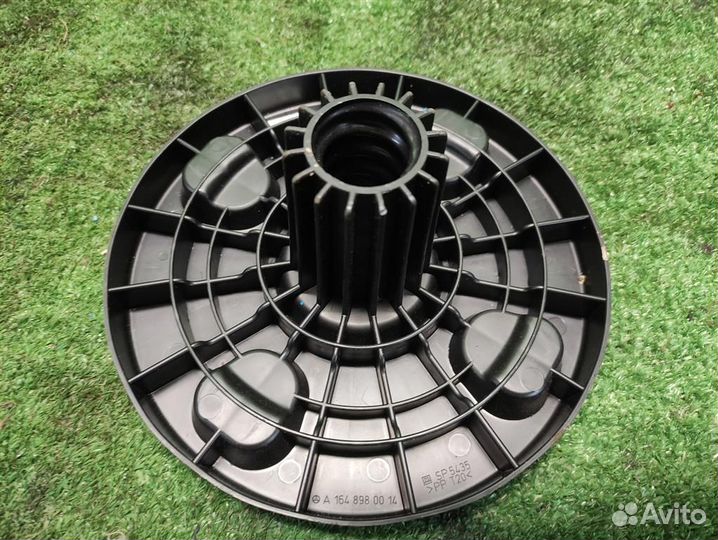 Крепление запасного колеса Mercedes Benz ML W164