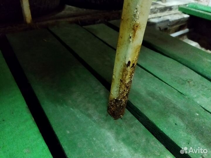 Массажный стол / косметическая кушетка