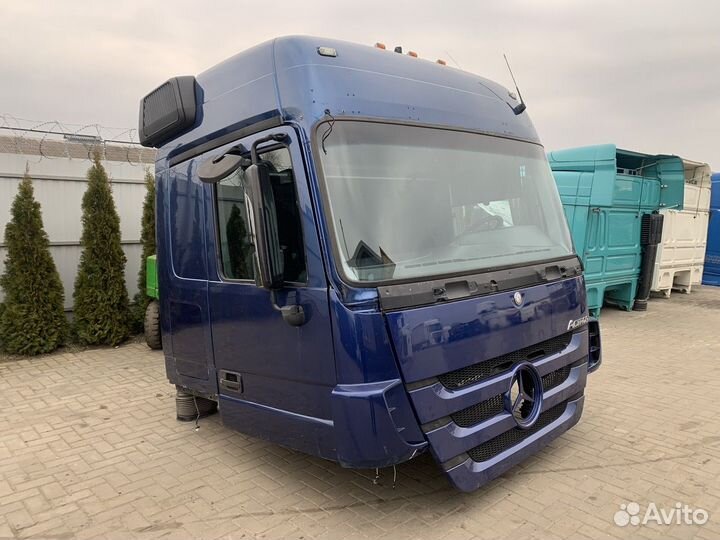 Кабина Mercedes-Benz Actros