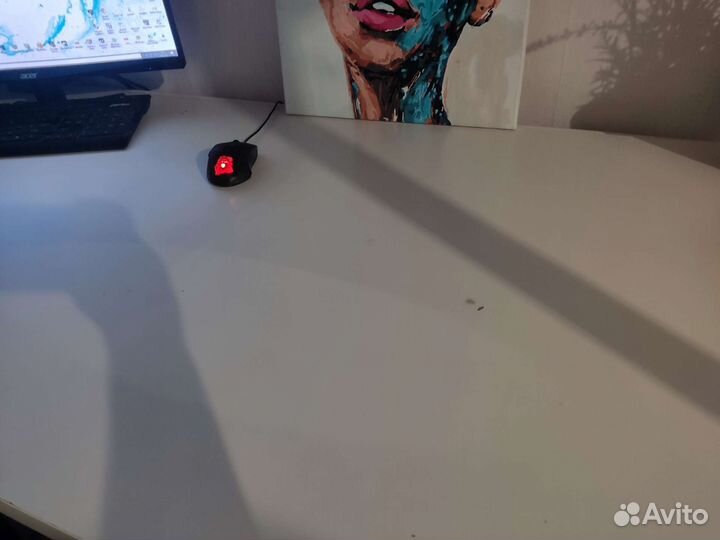 Письменный стол IKEA