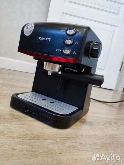 Кофеварка рожковая scarlett