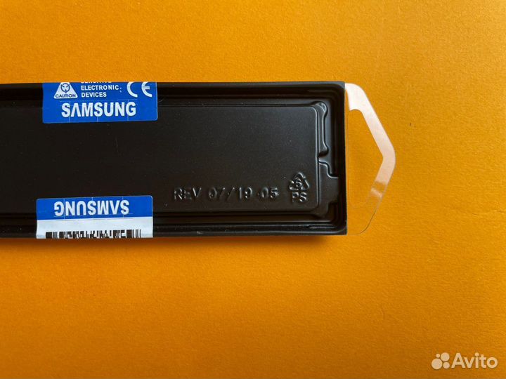 DDR4 4 GB 3200 MHz dimm 2Rx8 Samsung Новая