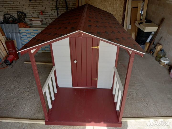 Детский игровой домик из дерева