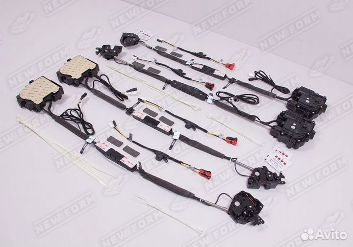 Доводчики комплект Toyota LC 200 2007-2015