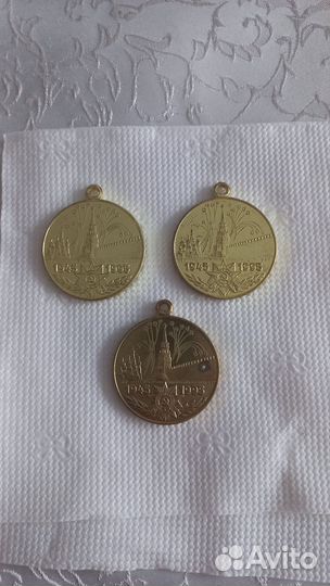 Значки и медали СССР