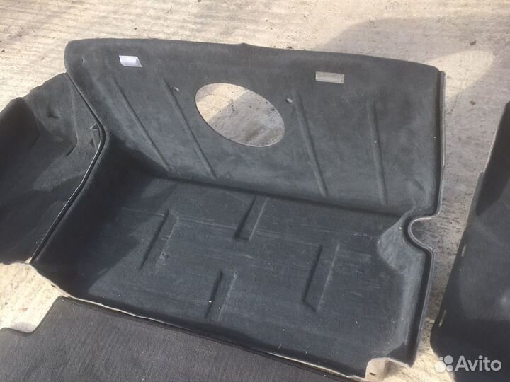 Обшивка багажника Mercedes w220