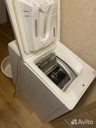 Стиральная машина с вертикальной загрузкой