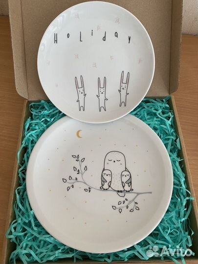 Набор фарфоровых тарелок