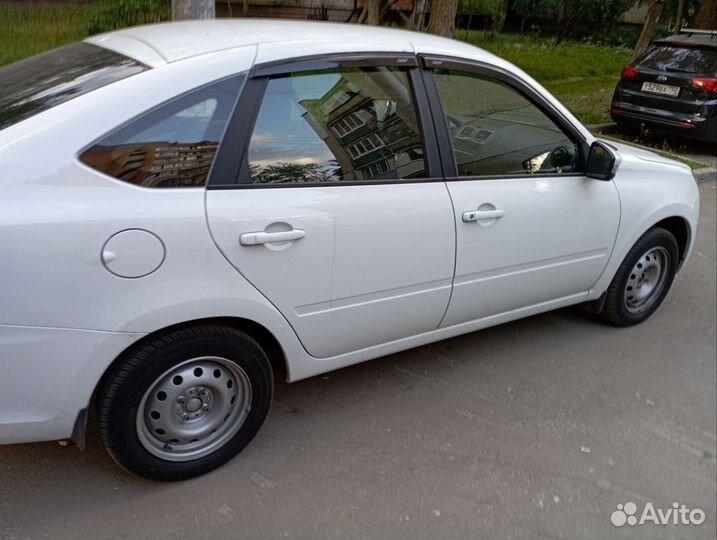 LADA Granta 1.6 МТ, 2022, 4 500 км